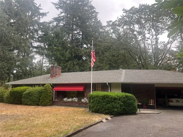 12117 Interlaaken Drive SW, Lakewood, WA 98498