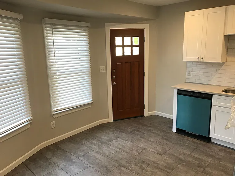4610 Gaston Ave #D — Photo 8