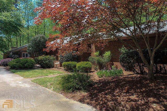1st image of 3655 Oak Ln