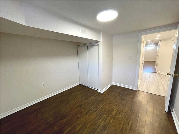 5th image of 254 Browndale Cres #Basement