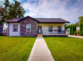 1202 Vine St, Dallas Center, IA 50063