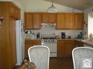 304 Count Turf St, Perris, CA 92571