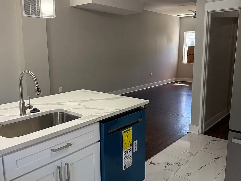 798 N Grantley St — Photo 12