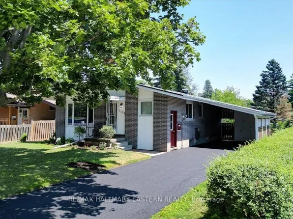 1194 Milburn St, Peterborough, ON K9H 6P2