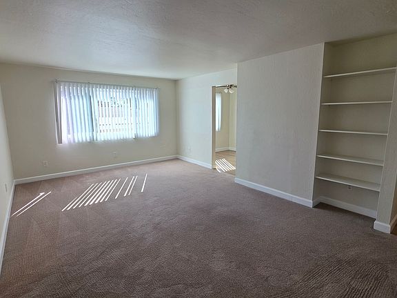 4th image of 415 15th St #21