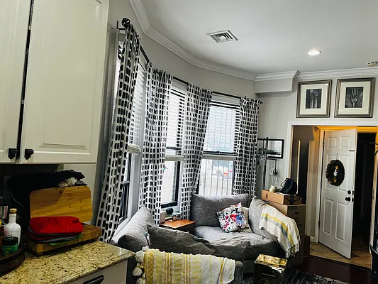 Rented by Daniel Gale Sotheby's International Realty | media 19