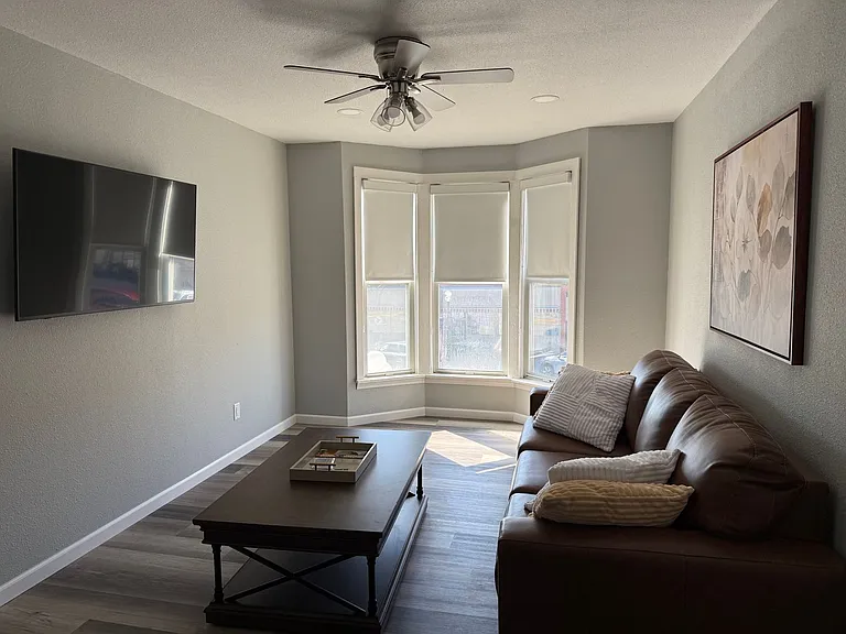 19 1/2 S Jefferson Ave #2 — Photo 6