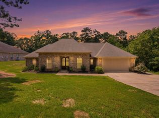 35 Waverly Cir, Hattiesburg, MS 39402