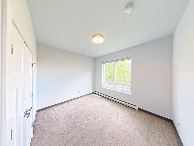 City Lights Modern, Luxury Living in Downtown Winooski — Photo 26
