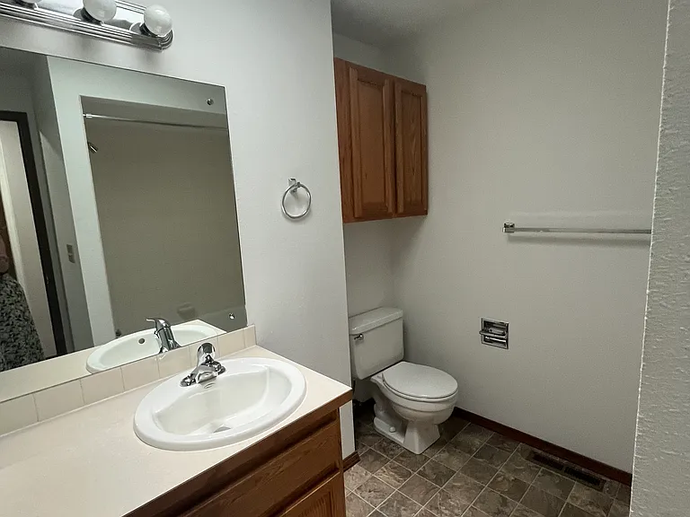 9711 N Indian Trail Rd — Photo 11