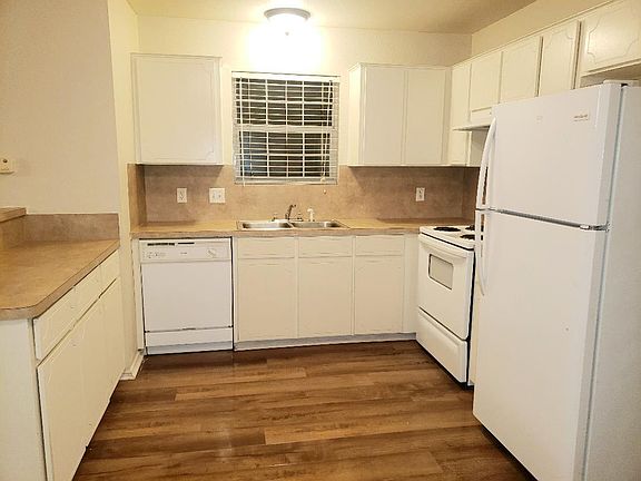 4th image of 1908 Monte Carlo Ln APT A
