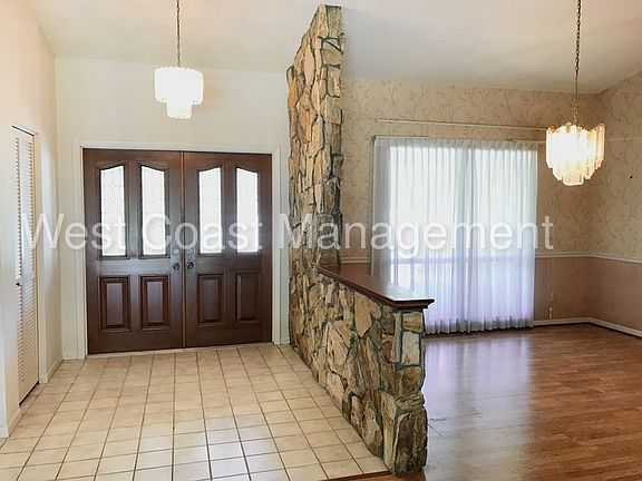 2nd image of 3515 Landmark Pl