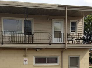 844 Plainfield Rd APT 2R, Joliet, IL 60435