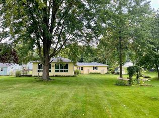2896 E Stalf Rd, Columbia City, IN 46725