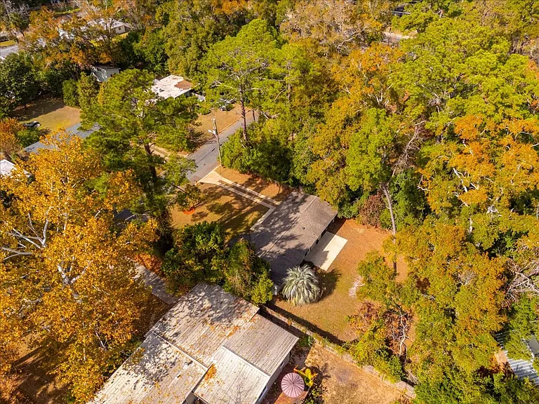 1707 Hall Dr — Photo 41