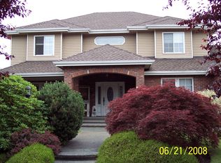 1723 12th St SW, Puyallup, WA 98371