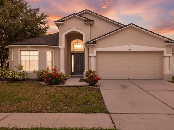 6947 Crown Lake Dr, Gibsonton, FL 33534