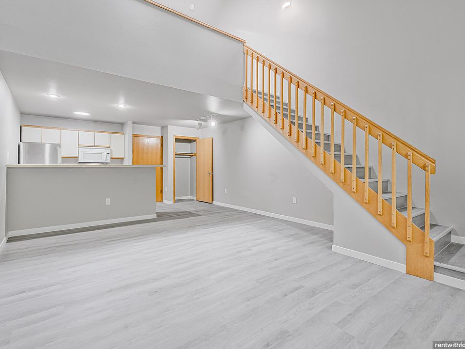 Ridgewood Trails Apartments 1614 N Thompson Dr Madison WI Zillow