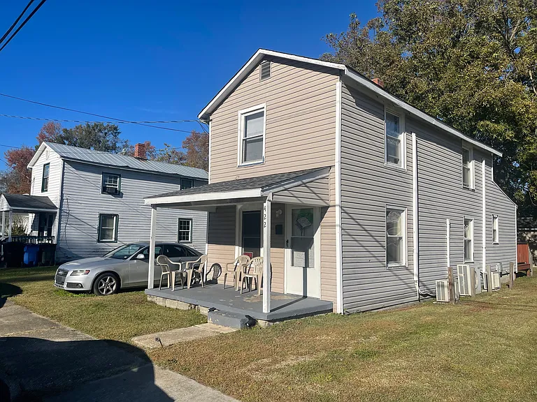 422 Pine St — Photo 3