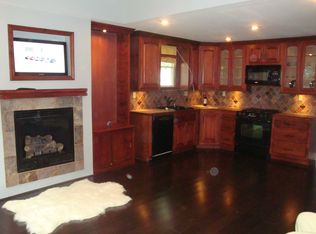 98 Shoreland Cir, Laurence Harbor, NJ