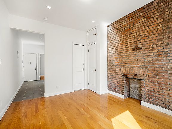 2nd image of 30 Cornelia St APT 17