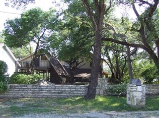 805 W Spanish Ct, Granbury, TX 76048