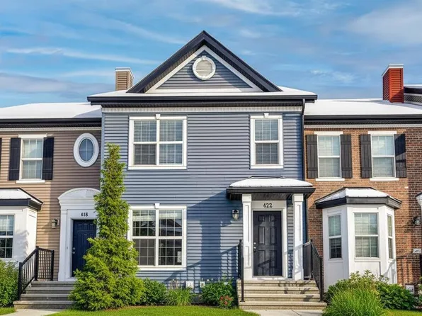 422 W Legacy Village Way SE, Calgary, AB T2X 0Y8