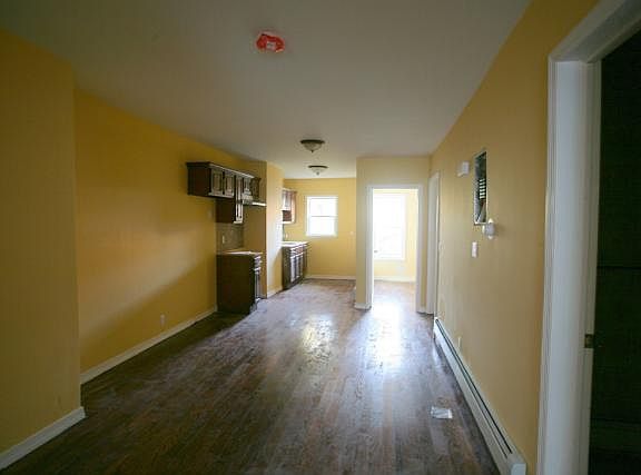5th image of 2412 Pacific St #2