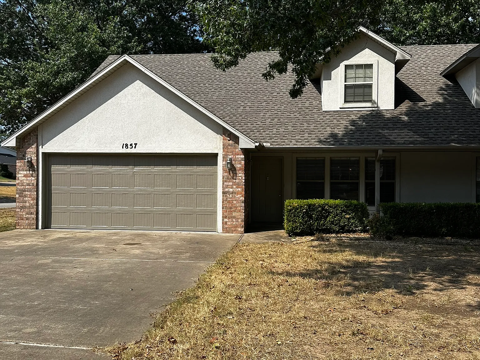 3 bed, 1550 sqft, $1,550 — Photo 2
