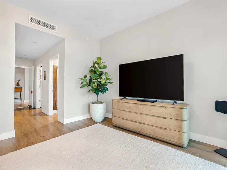 701 N Fort Lauderdale Beach Blvd #406 — Photo 15