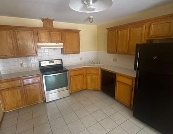 2nd image of 1306 E 11th St #9