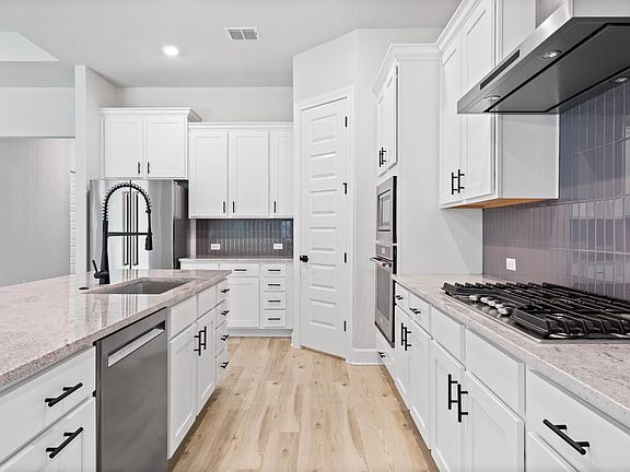 Tons of counter space