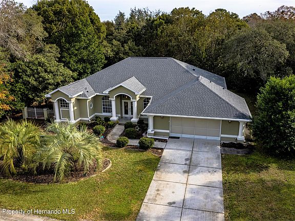 3rd image of 18636 Winding Oaks Blvd