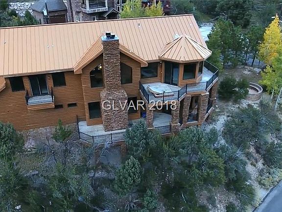 3rd image of 263 Crestview Dr