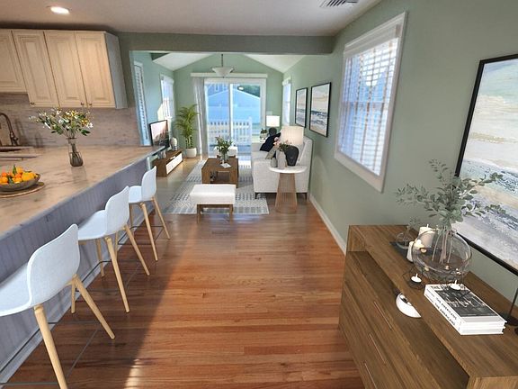 3rd image of 762 Fischer Boulevard