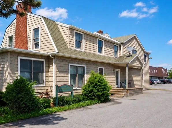 340 Harris Hill Rd, Buffalo, NY 14221