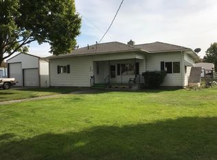 427 W 4th St, Waitsburg, WA 99361