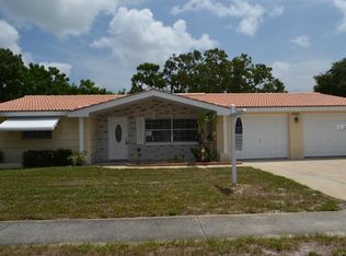 5029 Forest Hills Dr, Holiday, FL 34690