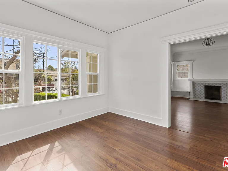 135 S Dillon St — Photo 9
