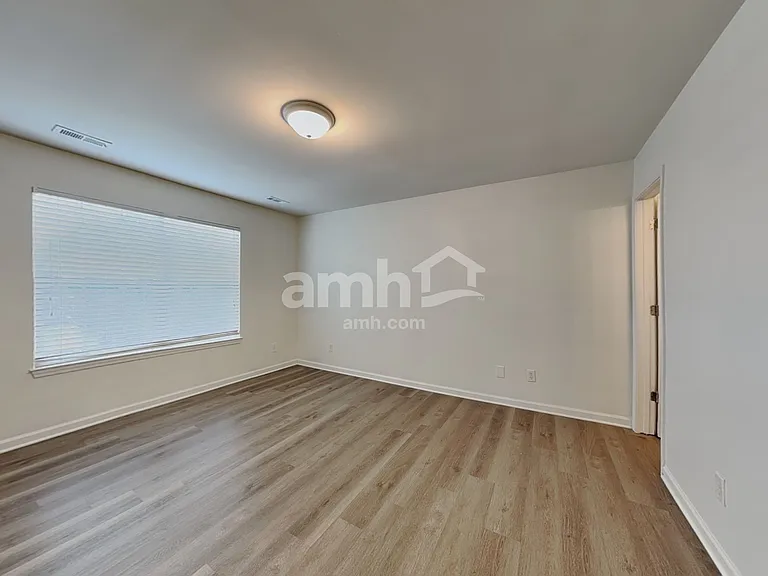 1516 Clover Ridge Ct — Photo 11