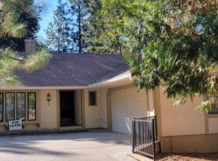 11815 Upper Circle Dr, Grass Valley, CA 95949