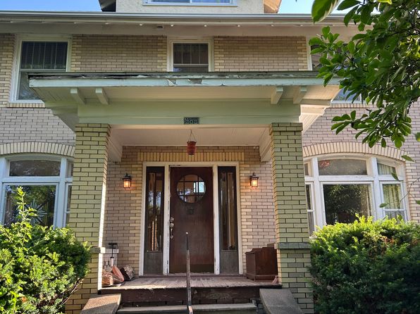 205 W Grimes Ave