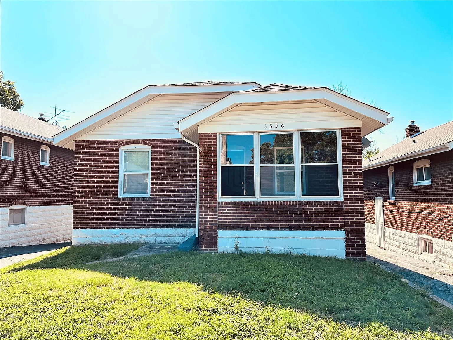 8356 College Ave photo 1