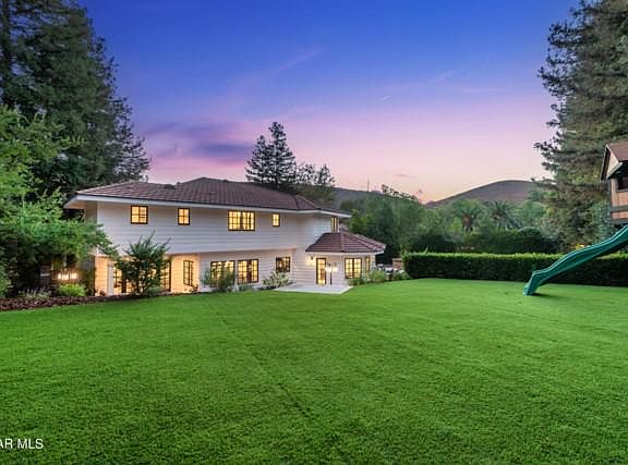 3rd image of 1124 Foxglove Ct