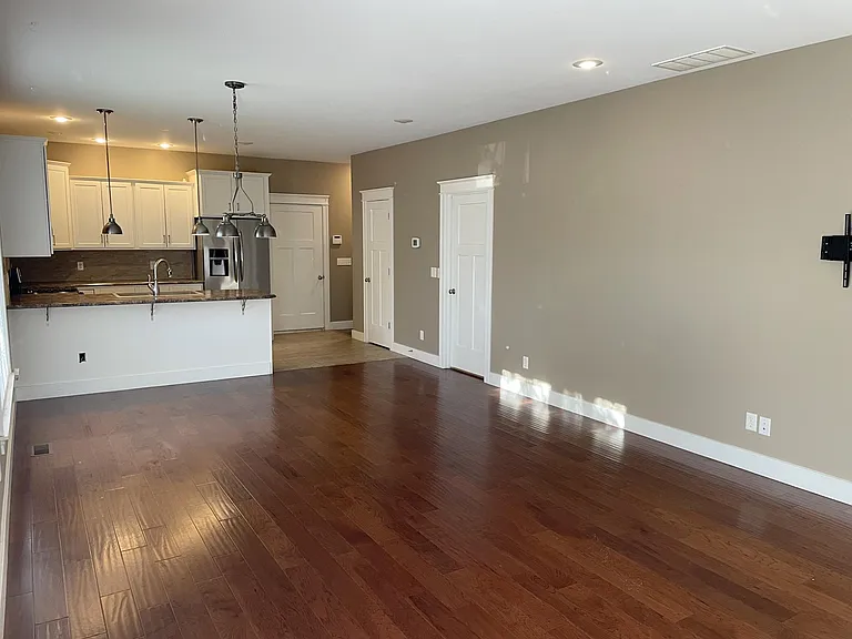 37 E Blackford Ave — Photo 7
