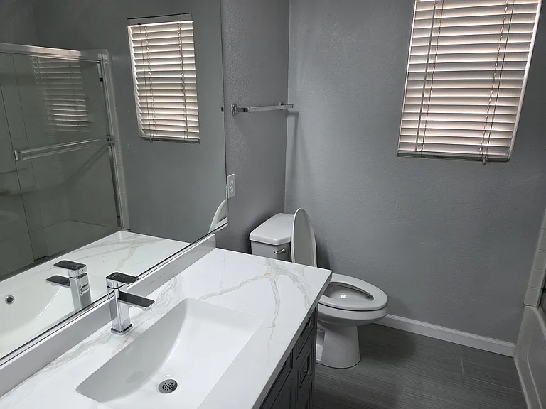 577 Rockingham Way — Photo 8
