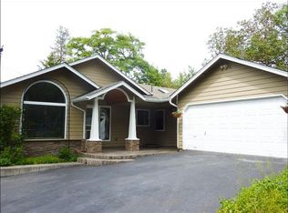 927 Upper Applegate Rd, Jacksonville, OR 97530