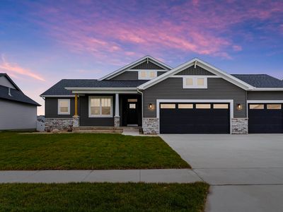 2825 Autumn Woods Dr, Cedar Falls, IA, 50613