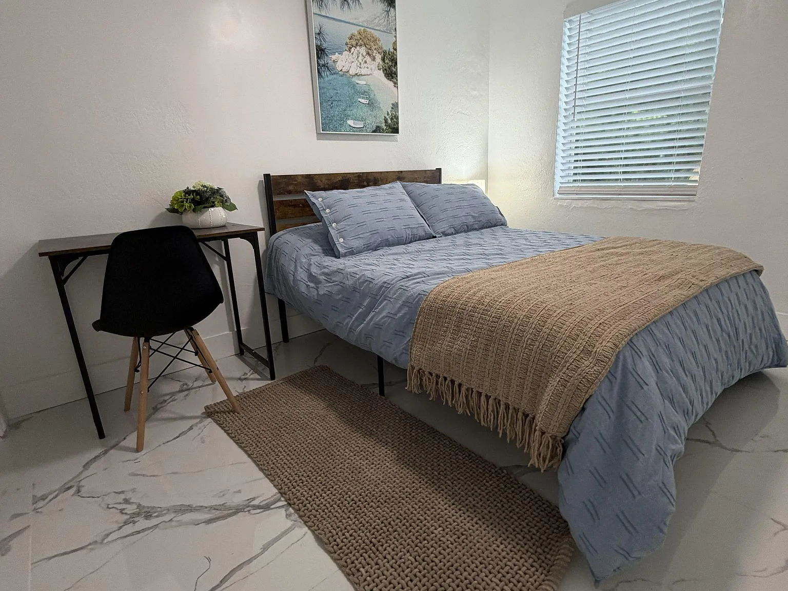 4 bed, 3.0 bath, 1808 sqft, $1,269 — Photo 2