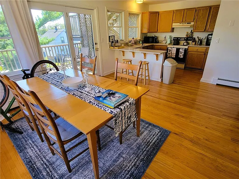 9 1/2 Narragansett Ave #3 — Photo 8